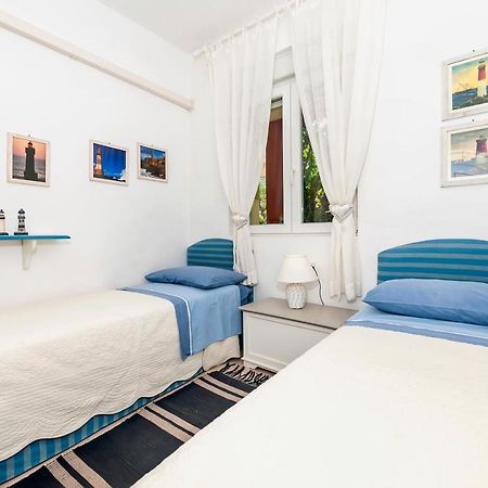 Apartment Bassano Rovinj Bagian luar foto