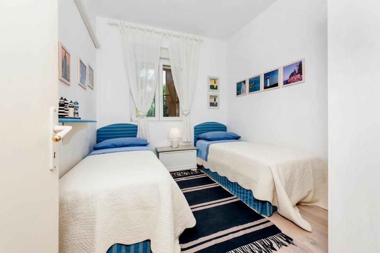 Apartment Bassano Rovinj Bagian luar foto